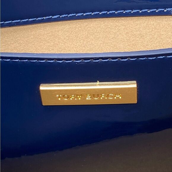 Tory Burch Robinson T Monogram Convertible Shoulder Bag - Picture 12 of 14